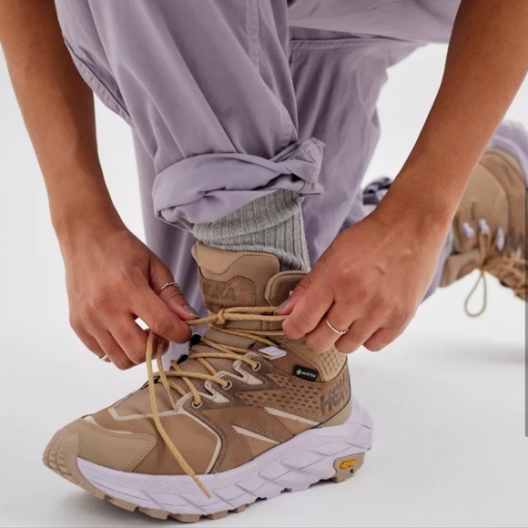 nwot HOKA Anacapa Mid GTX Sneakers - Picture 3 of 8